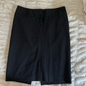 Express Skirt size 2 black white pinstripe